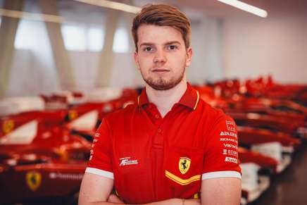 Robert Shwartzman pilota Ferrari