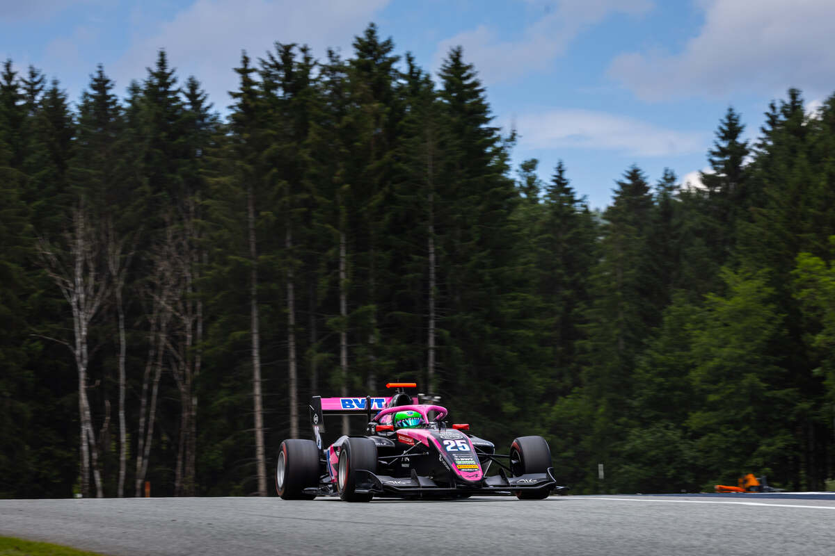 Tsolov al volante della ART GP nella Sprint in Austria