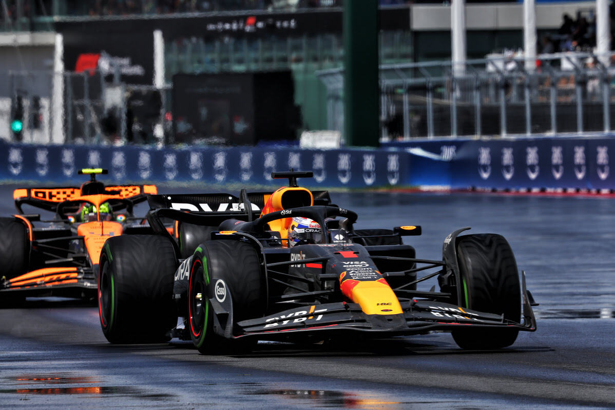 Verstappen precede Norris durante il GP Canada 2024 di Montreal