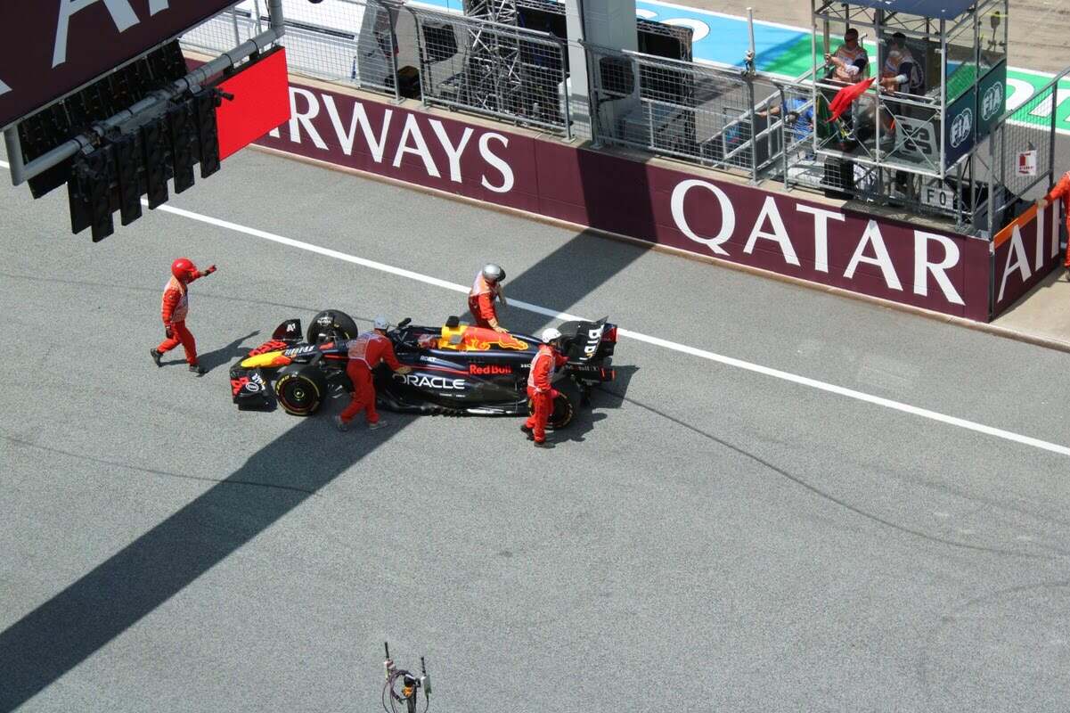 Problemi per Max Verstappen durante le FP1 in Austria