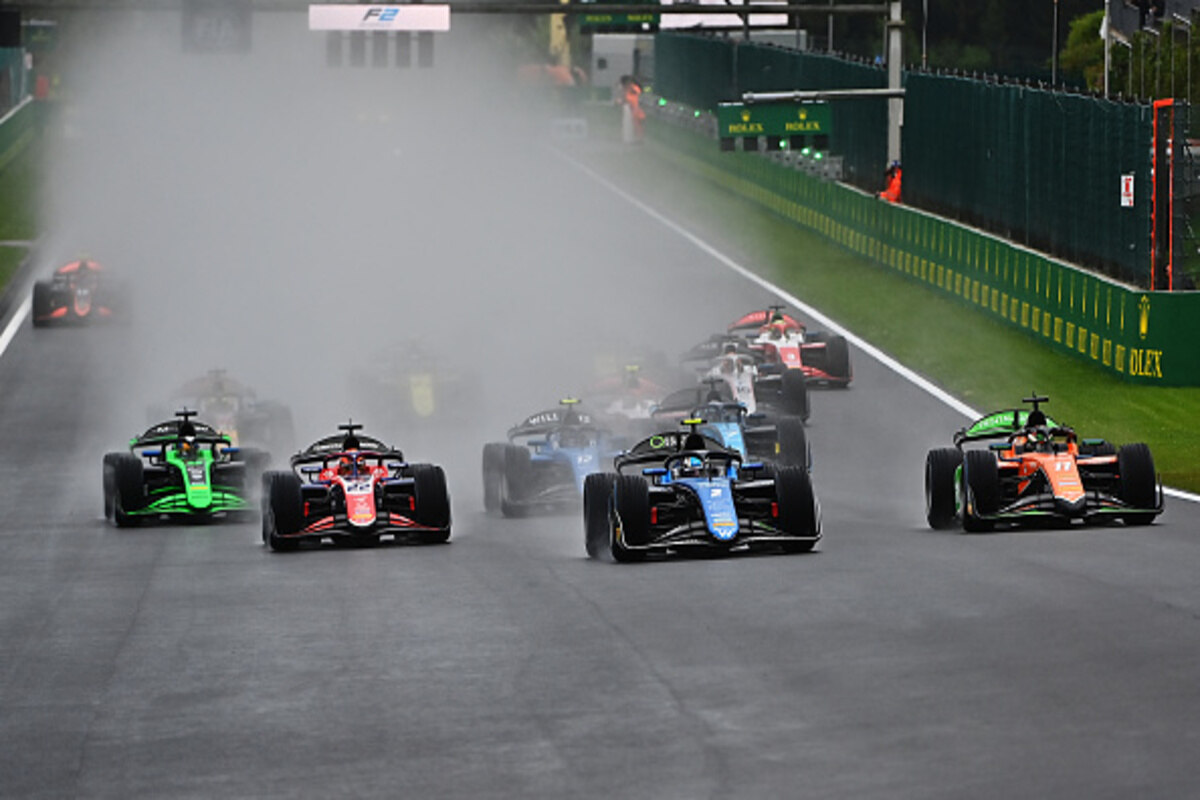 Partenza della Sprint di F2 a Spa-Francorchamps