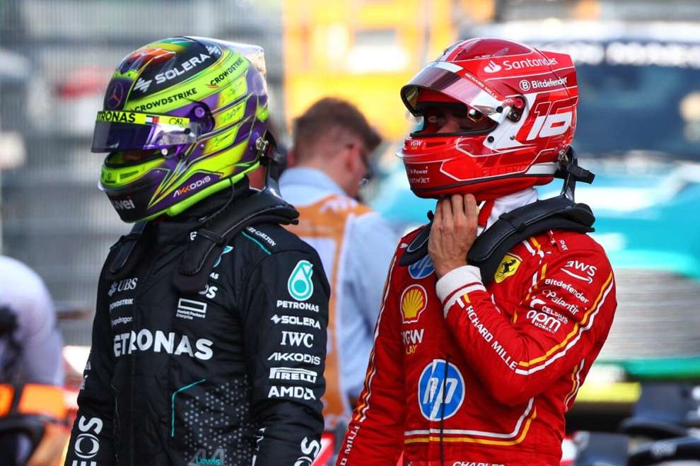 Hamilton e Leclerc, dal 2025 saranno compagni di box in Ferrari