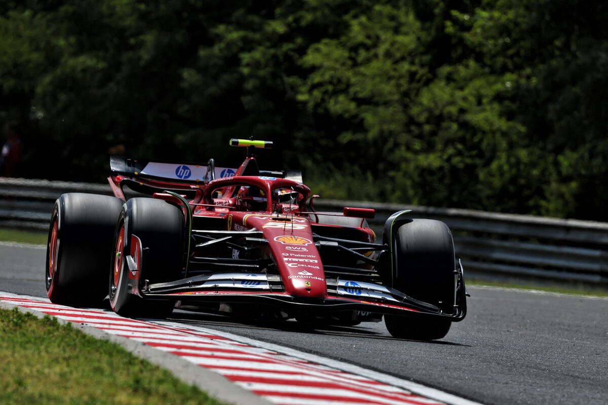 Carlos Sainz nelle FP1 del GP di Ungheria 2024