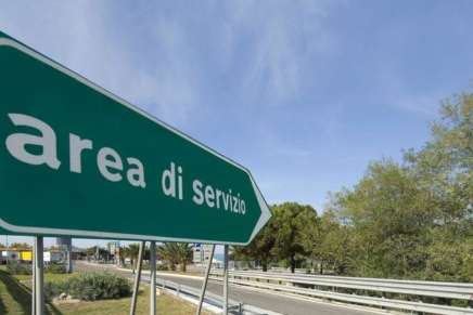 Cartello di area di servizio