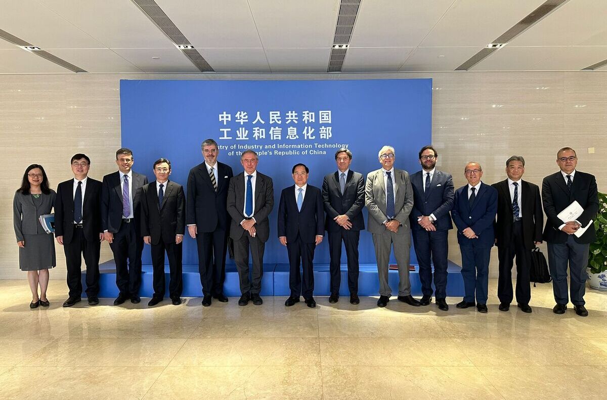 Il ministro Adolfo Urso in visita in Cina