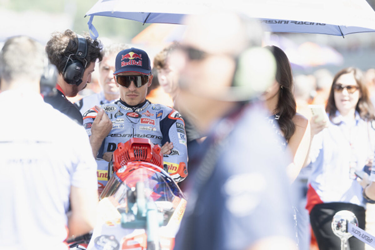 Marc Marquez attende in griglia prima della partenza del GP d'Austria 2024