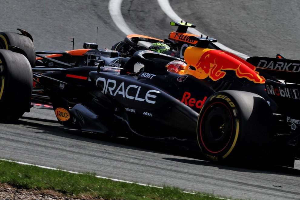 Duello tra Norris e Verstappen in Olanda