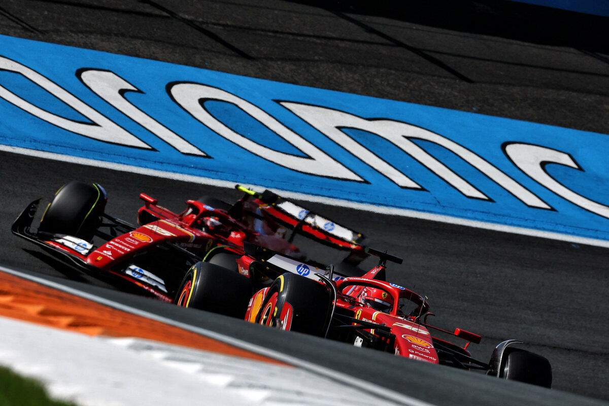 Charles Leclerc e Carlos Sainz nelle FP1 del GP di Olanda