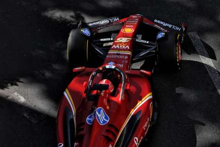 Leclerc (Ferrari) a Baku