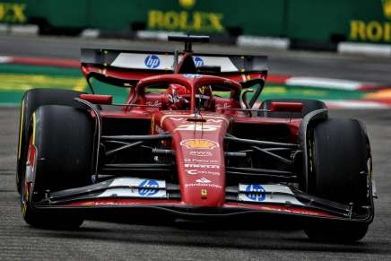 Leclerc (Ferrari) a Singapore