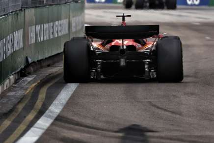 Leclerc (Ferrari) a Singapore