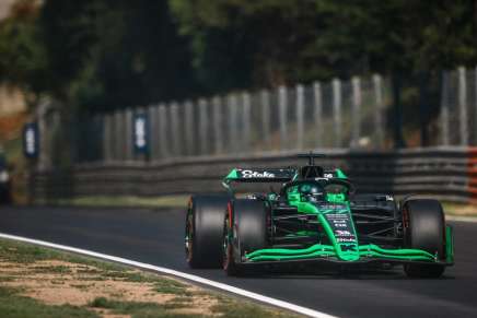 Valtteri Bottas sul rettilineo di Monza