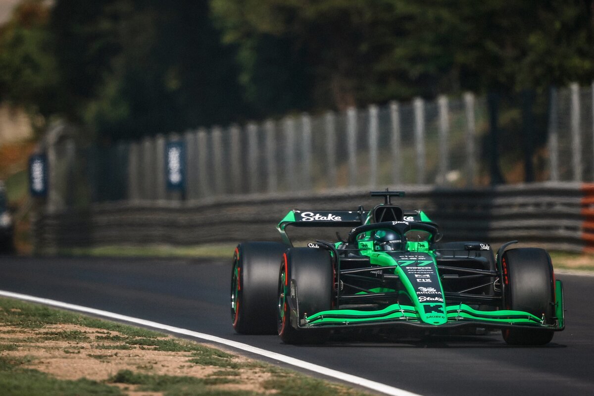 Valtteri Bottas sul rettilineo di Monza