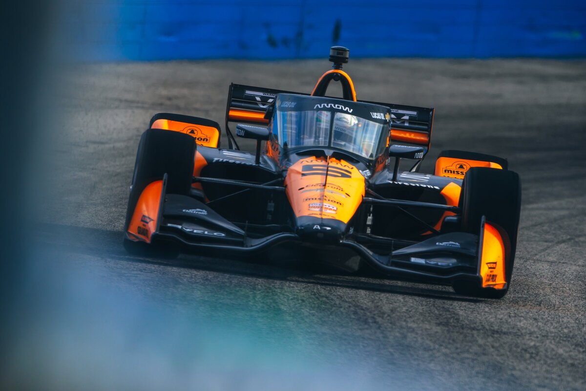 Pato O'Ward nella gara 1 di Milwaukee Mile