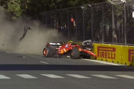 F1 GP Azerbaijan 2024, Baku: l'incidente Sainz Perez - Foto: Twitter @F1