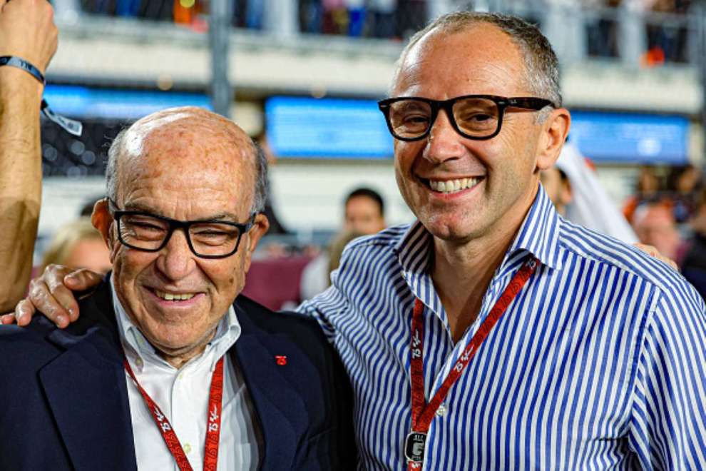 MotoGP Qatar 2024, Lusail: Carmelo Ezpeleta (Dorna) e Stefano Domenicali (F1 Group)