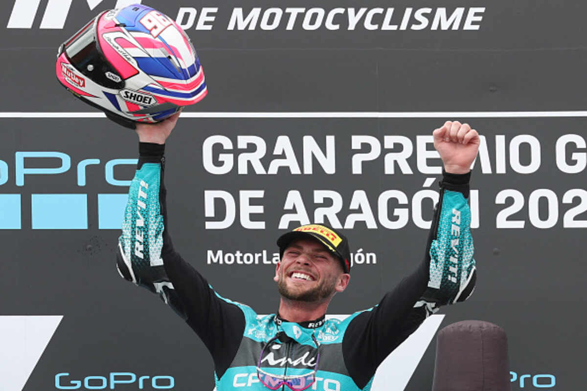 Dixon vincitore sul podio di Aragon