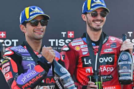 Martin e Bagnaia festeggiano il secondo e primo posto nella gara Sprint