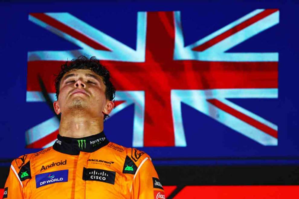 Lando Norris vince a Singapore