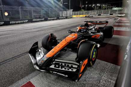 Piastri (McLaren) a Singapore