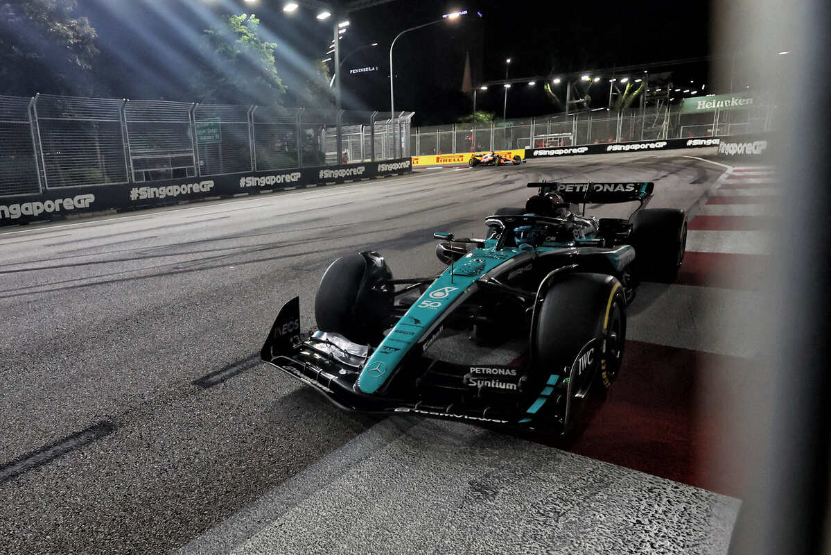 Russell (Mercedes) a Singapore