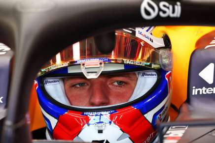 Max Verstappen nell'abitacolo della RB20