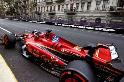 Charles Leclerc in pole position a Baku