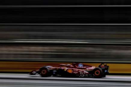 Leclerc nelle FP2 del GP di Singapore