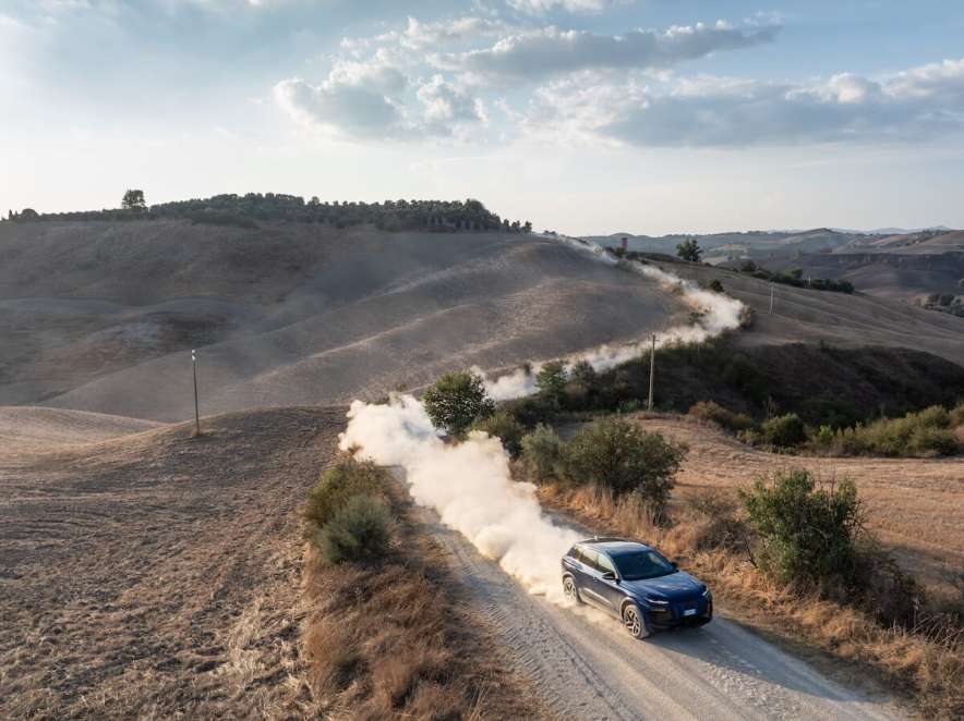 La nuova Audi Q6 e-tron