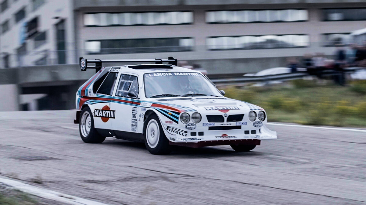Lancia Delta esposizione Automotoretrò