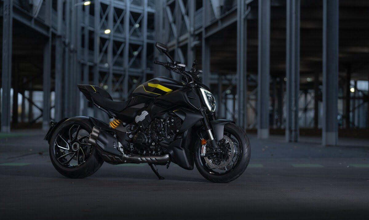 Diavel V4 2025 Ducati