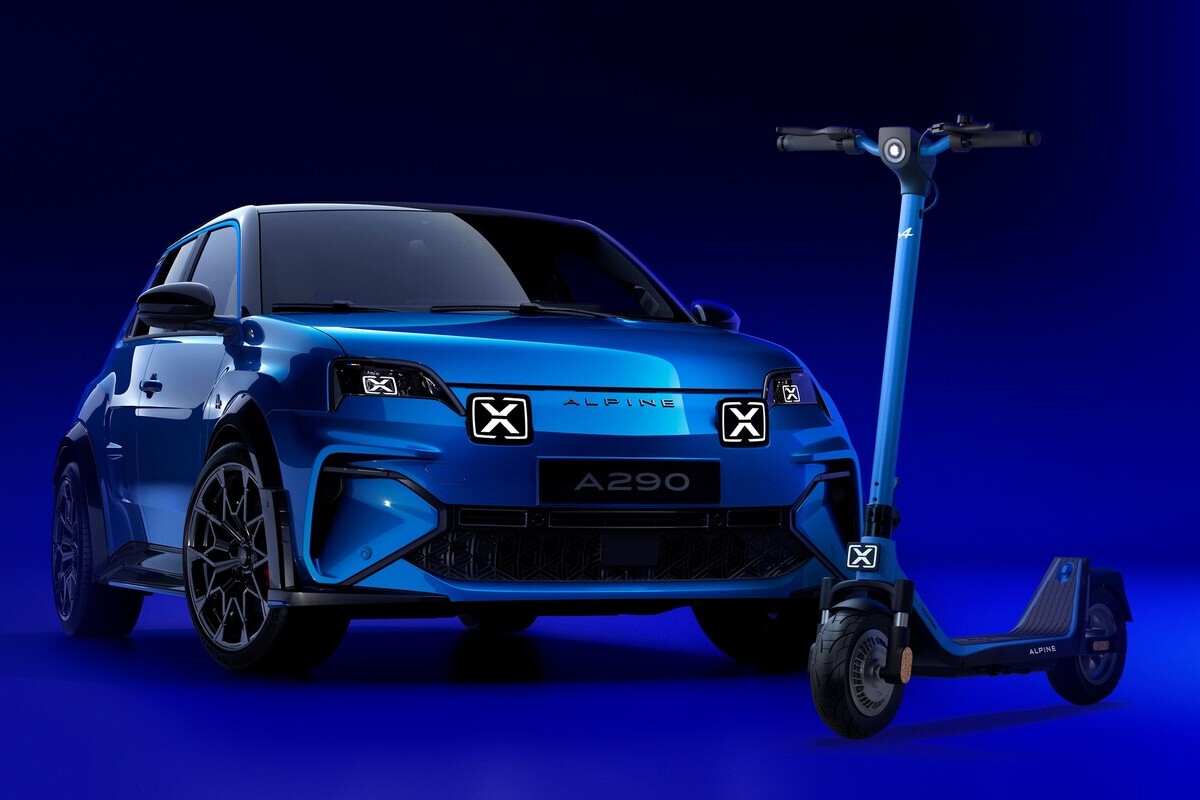 https://storage.googleapis.com/fp-media/1/2025/04/Alpine-monopattino.jpg