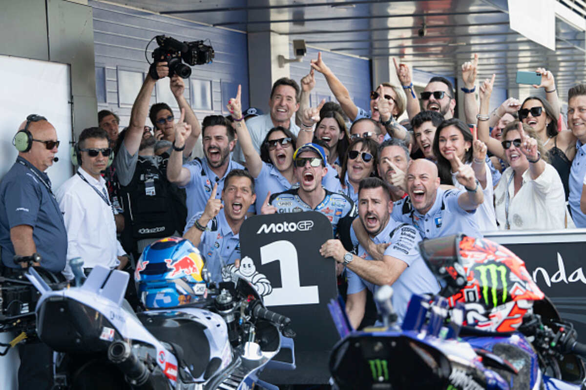 https://storage.googleapis.com/fp-media/1/2025/04/Marquez-Gresini-Ducati-MotoGP.jpg