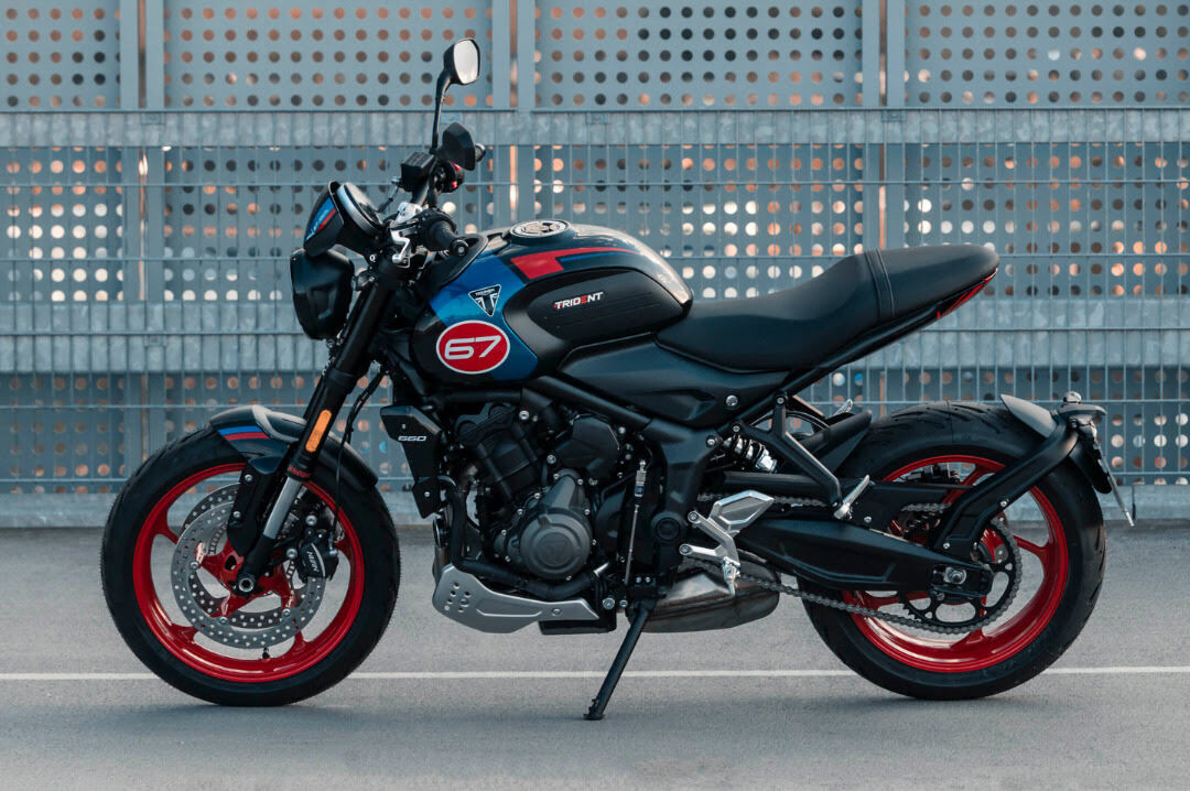 Triumph, svelata la nuova Trident 660 Triple Tribute