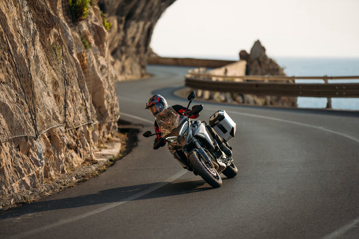 Expedition Masters, in sella a Ducati nei luoghi più belli del mondo