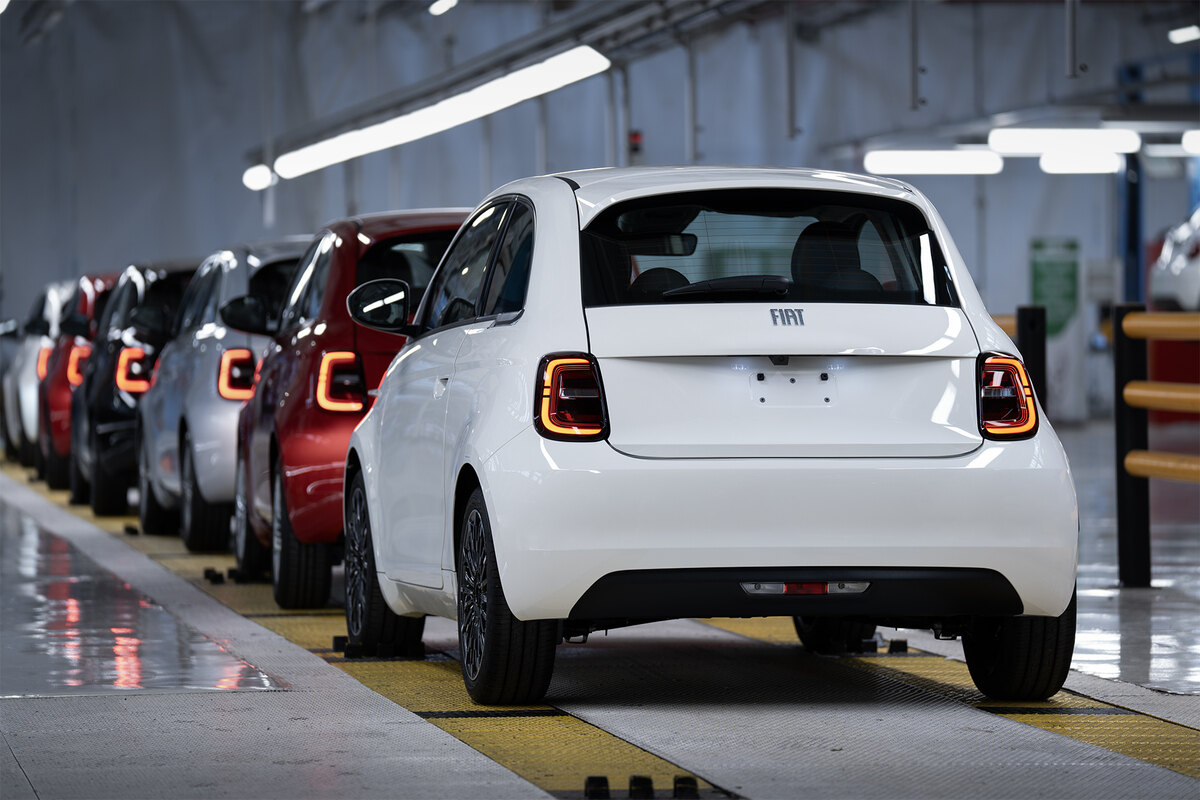 Fiat 500 Hybrid, inizia la produzione pre-serie a Mirafiori