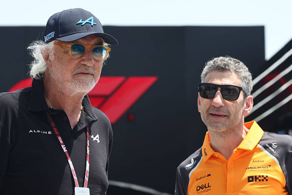 Regole 2026, Briatore critico: “Oggi auto vicine e piloti in lotta, perché abbiamo cambiato?”