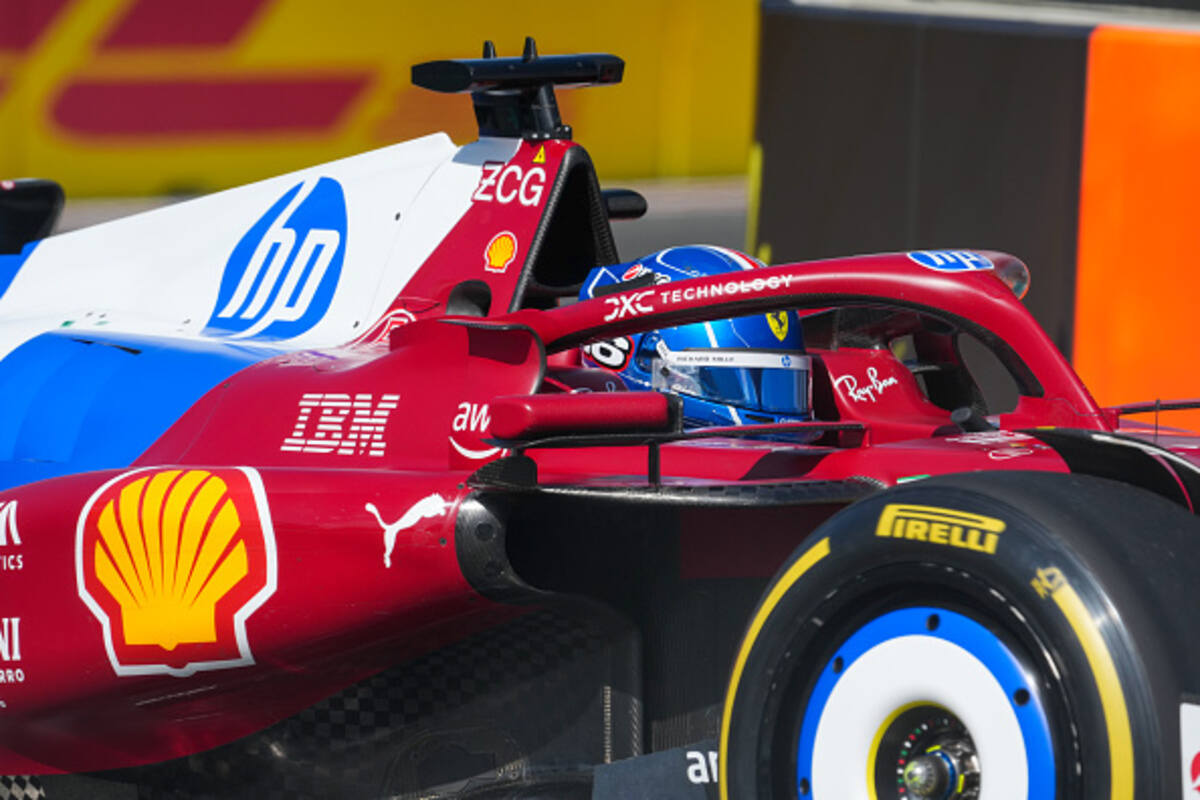Incubo Ferrari, esplode via radio la tensione Hamilton-Leclerc: “Non un bel gioco di squadra. Faccio passare anche Sainz?”