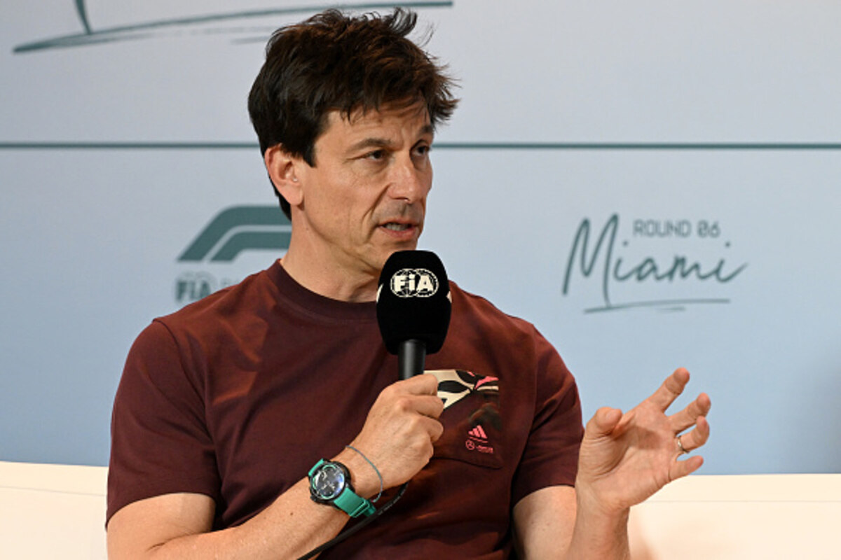 Wolff difende il dominio McLaren: “Sono all’interno delle regole. È tutto legittimo”