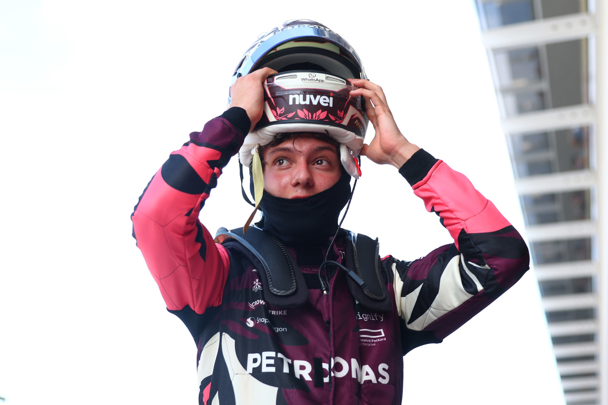 L’Italia in pole con Antonelli: non accadeva da 16 anni