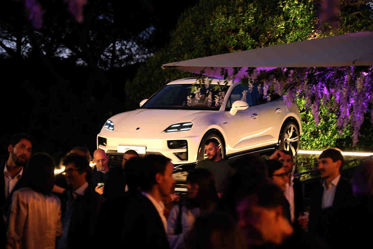 La Porsche Macan e il suo debutto che non ti aspetti