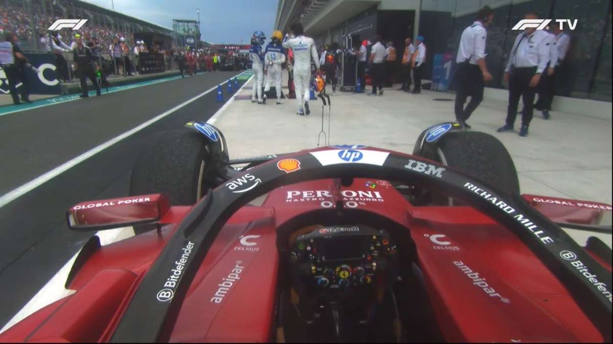 Hamilton e Leclerc, nessun rancore: gesto distensivo già appena scesi dalle auto – VIDEO