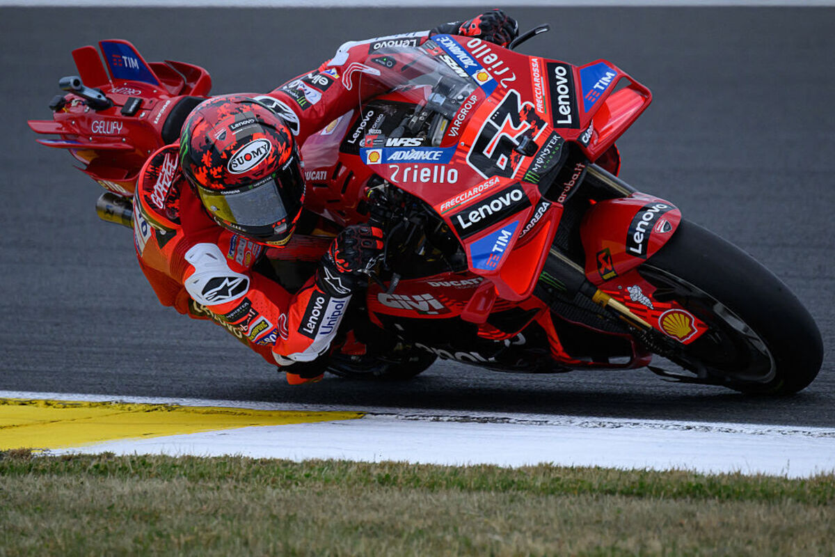 Bagnaia: “Non posso trovare quello che cerco dalla GP25. Devo adattarmi io”