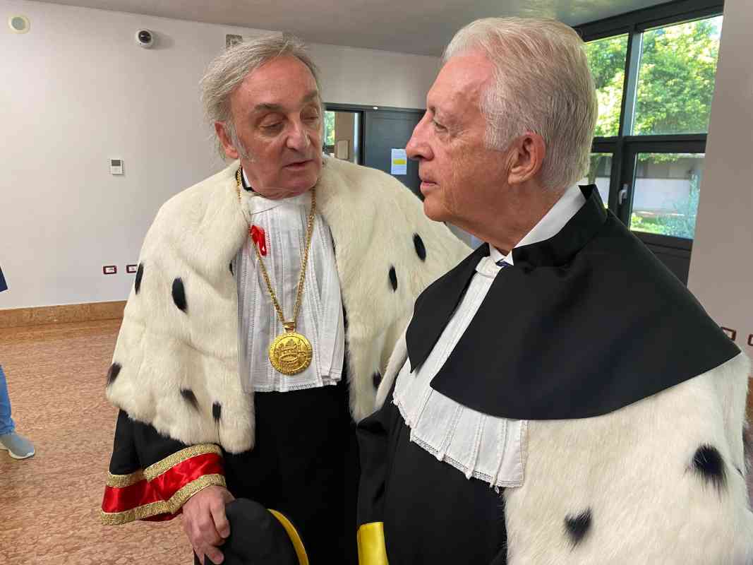 Laurea honoris causa a Piero Ferrari, che scherza su Hamilton: “Come un tennista che cambia racchetta”
