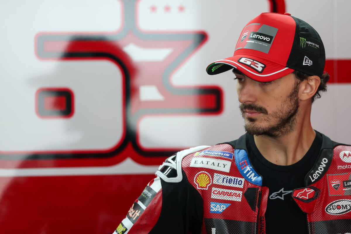 Mercato pazzo, il verdetto di Pernat: “Bagnaia fa bene ad andare in Aprilia, in Ducati l’aria è pesantissima”