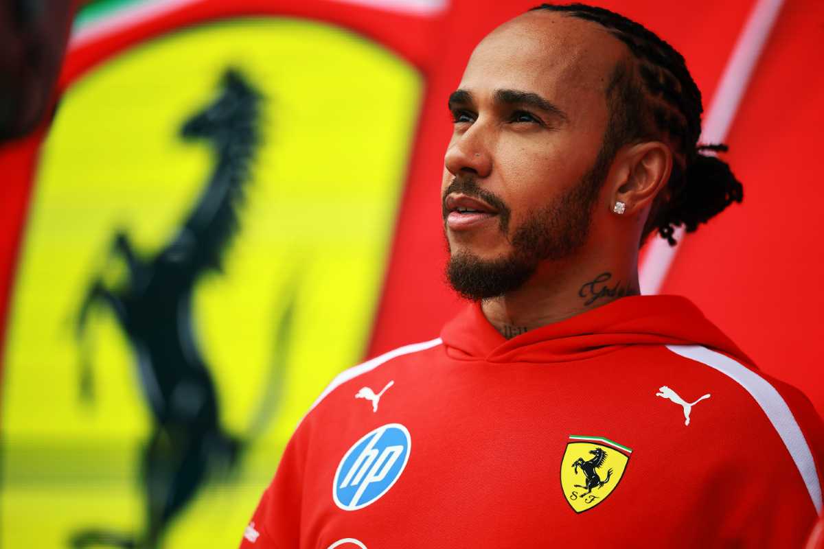 Hamilton si ribella al simulatore Ferrari: "Lo eliminerò, non c'è ...