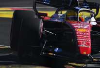 Hamilton, che disastro: problemi ai freni, ritiro dopo 7 giri