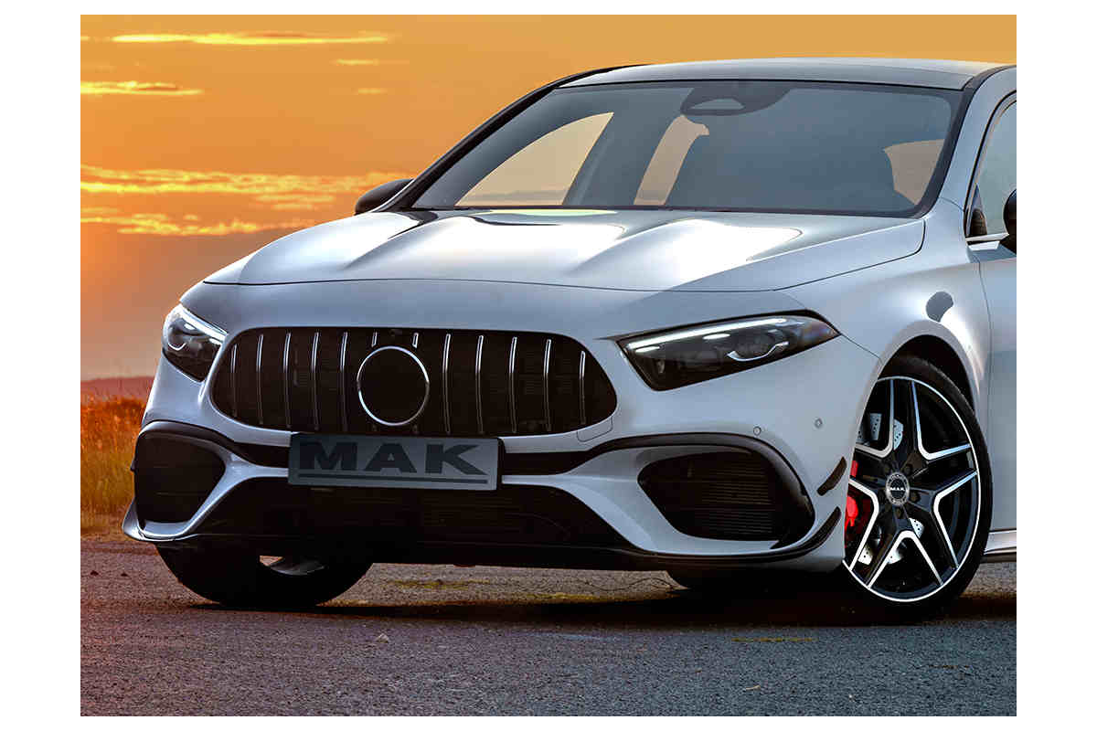 MAK compie 35 anni e rilancia sul Made in Italy