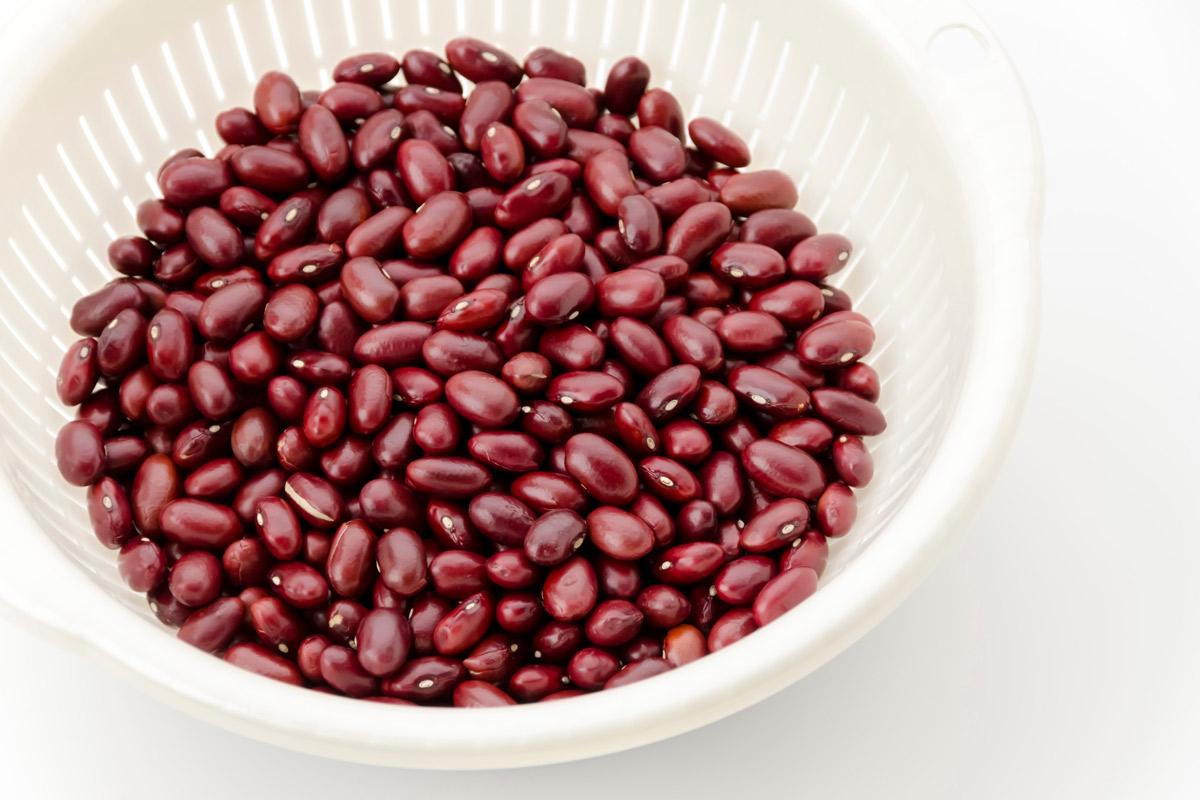 red kidney beans in colander