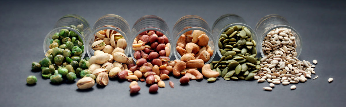 Mixed nuts and seeds, a good source of magenesium